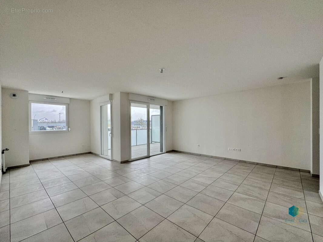 Pièce de vie - Appartement à SOUFFELWEYERSHEIM