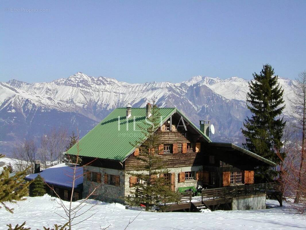 Maison à FONTCOUVERTE-LA-TOUSSUIRE