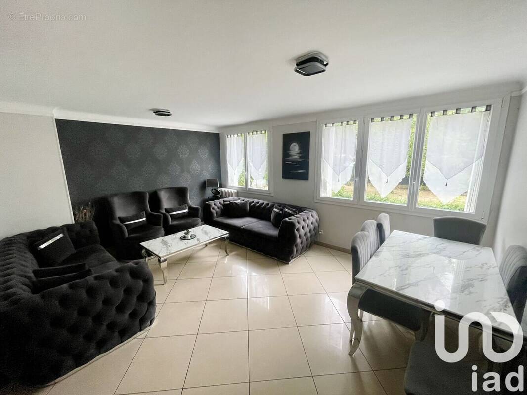 Photo 1 - Appartement à VILLIERS-LE-BEL