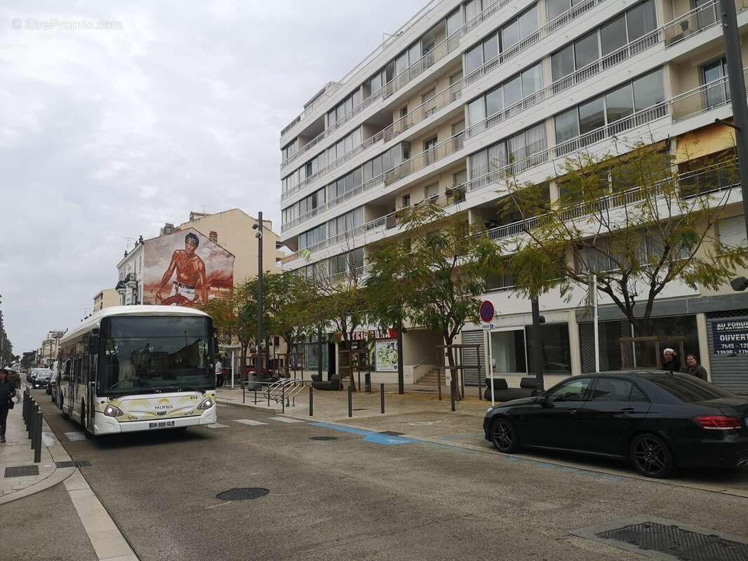 Parking à CANNES