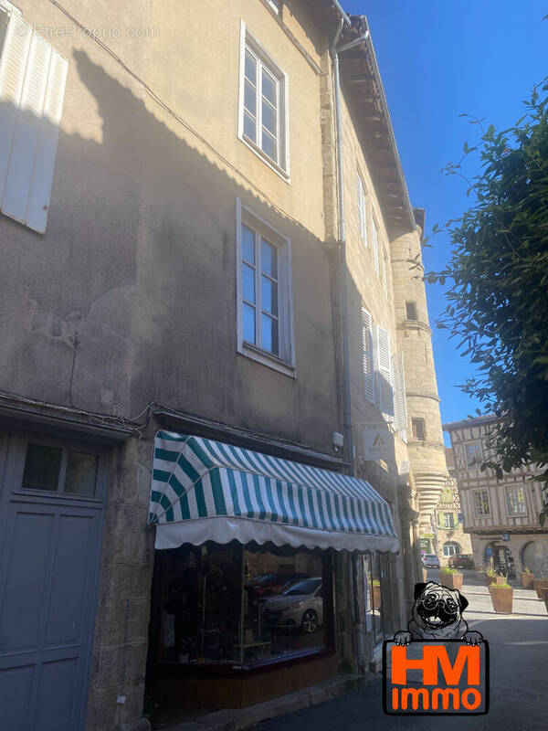 Appartement à SAINT-LEONARD-DE-NOBLAT