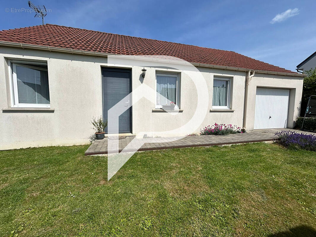 Maison à QUINCY-VOISINS