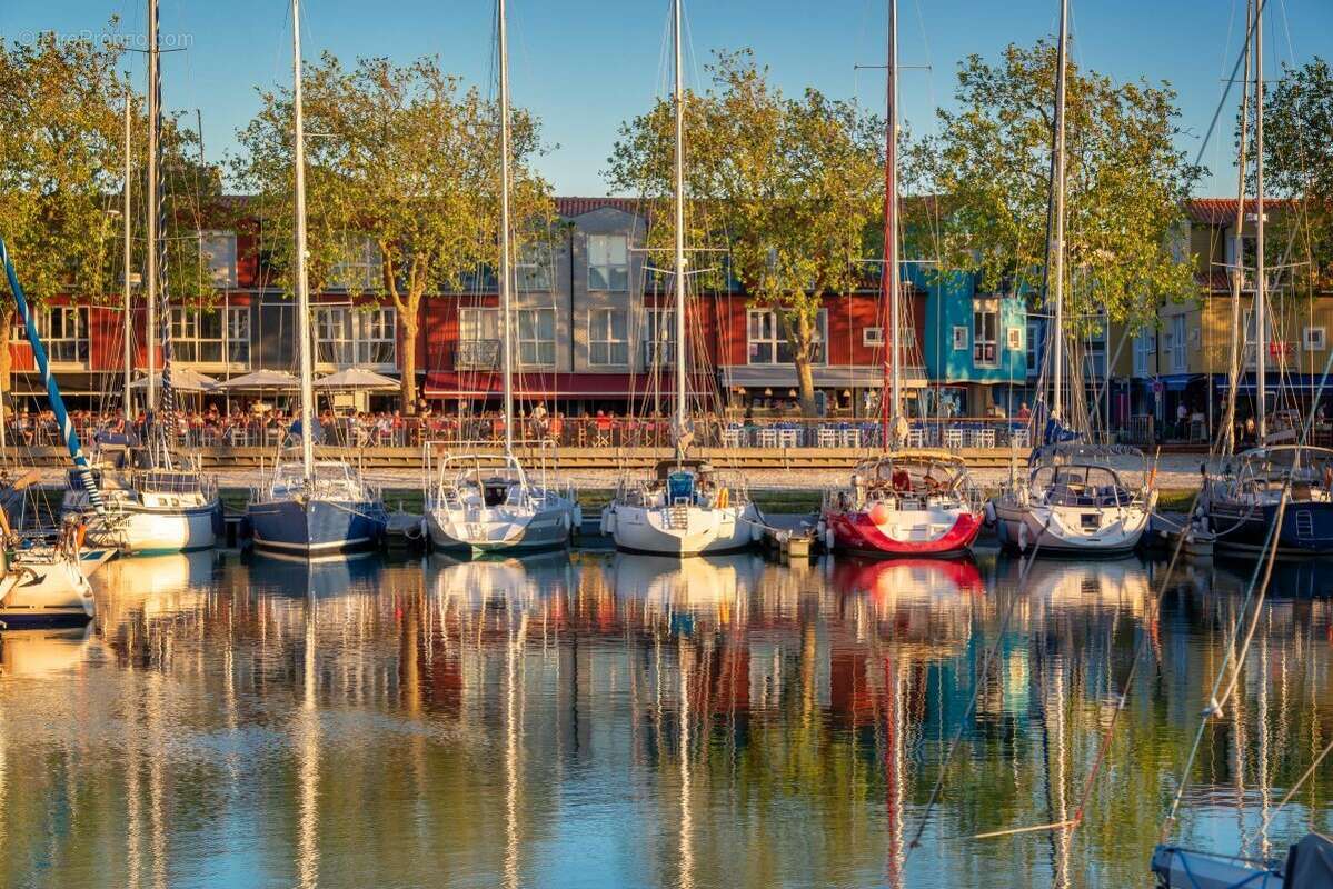 Cote canal à La Rochelle